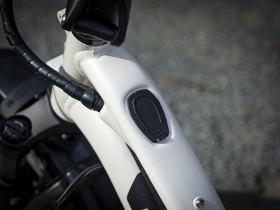 tern gsd gen 3 cargo bike review charging port.jpg
