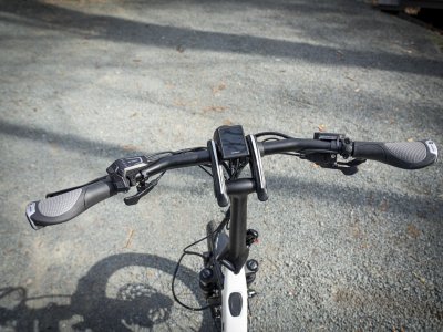 tern gsd gen 3 cargo bike review handlebars.jpg